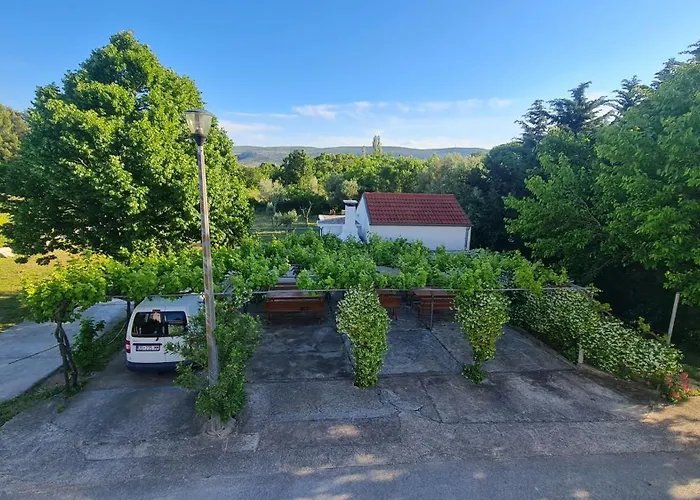 Apartament Holiday Home Jukić *