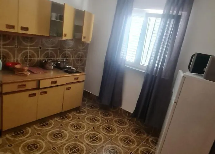 Holiday Home Jukić Apartament *