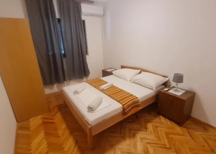 Apartament Holiday Home Jukić *